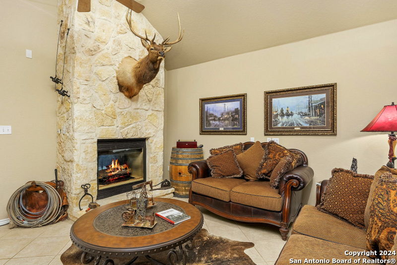 155 FAWN DR