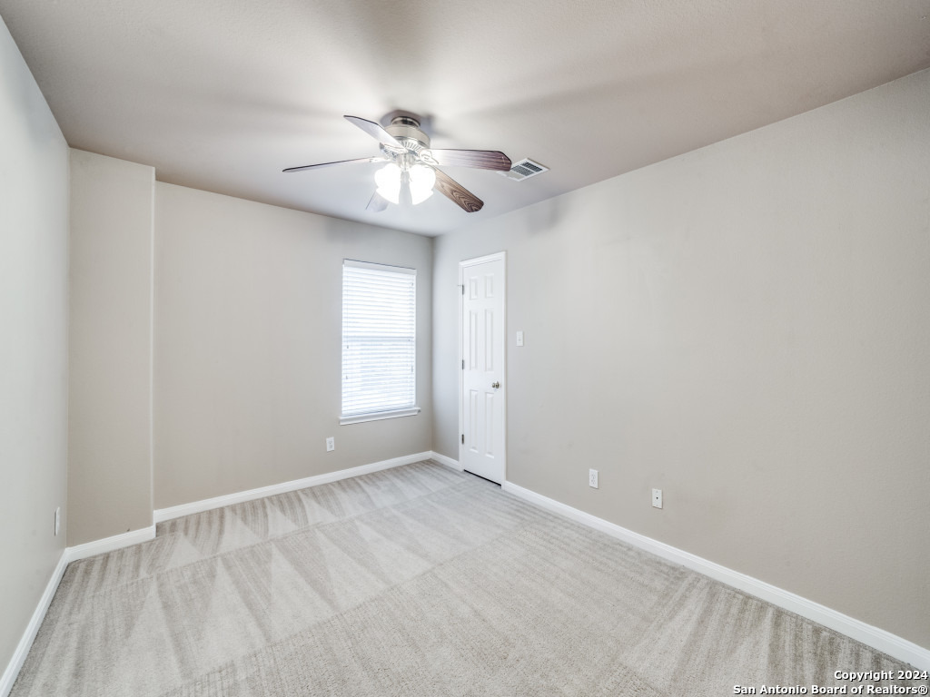 1215 GANTON LN
