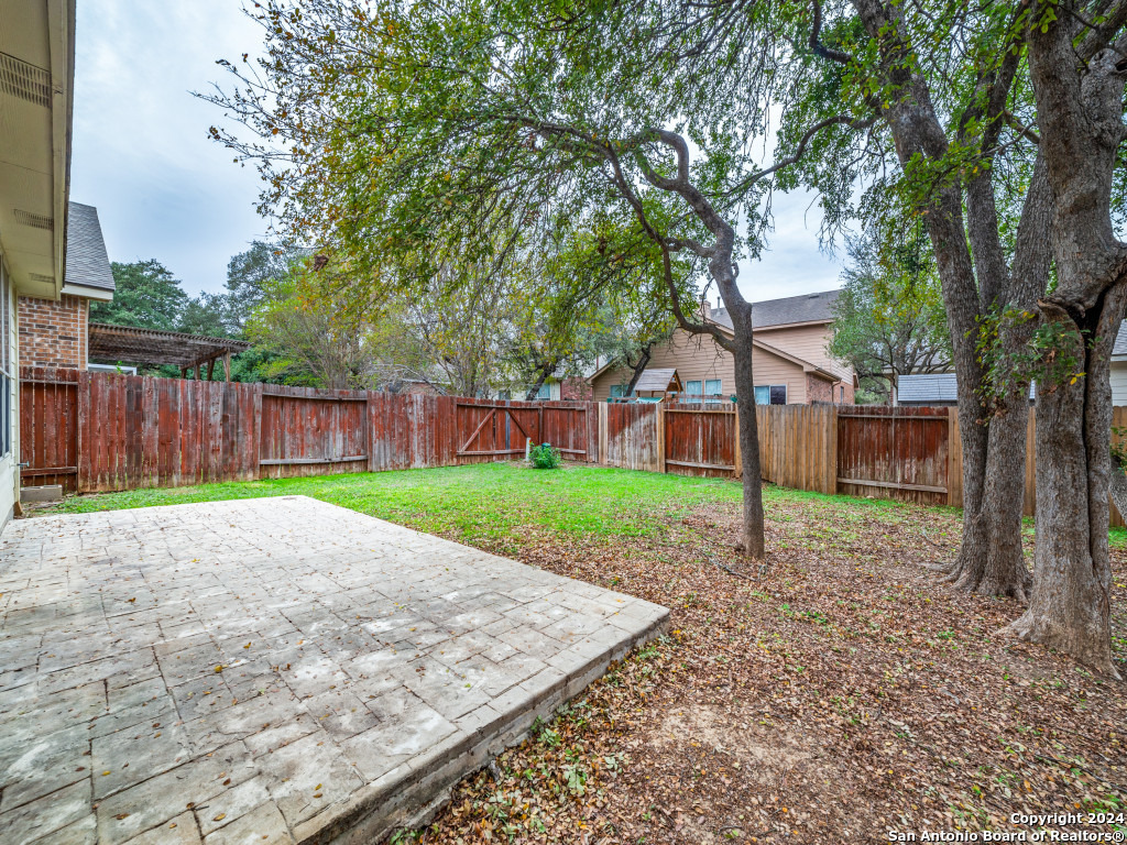 1215 GANTON LN