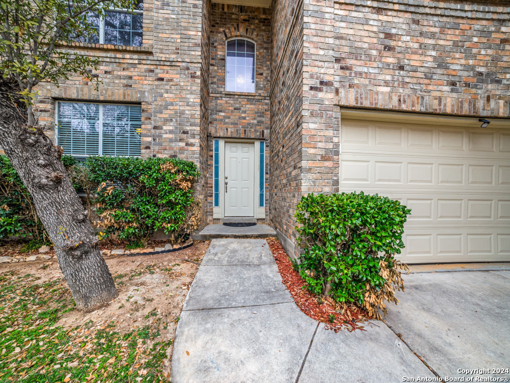 1215 GANTON LN