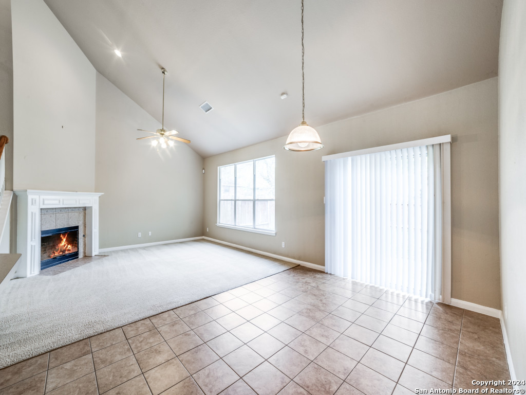 1215 GANTON LN
