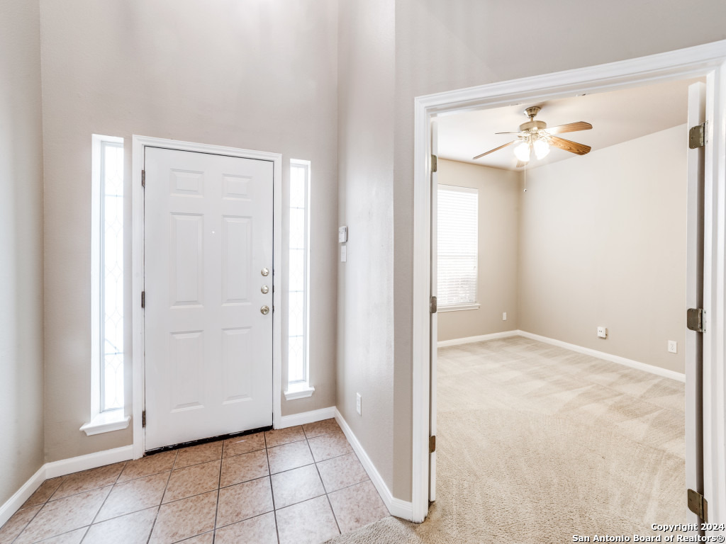 1215 GANTON LN