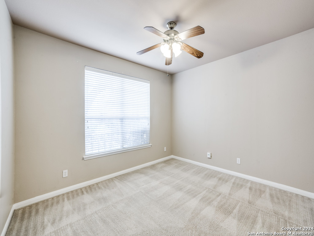 1215 GANTON LN