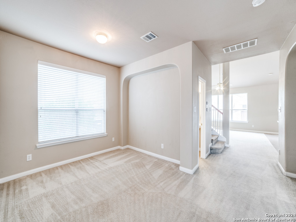 1215 GANTON LN