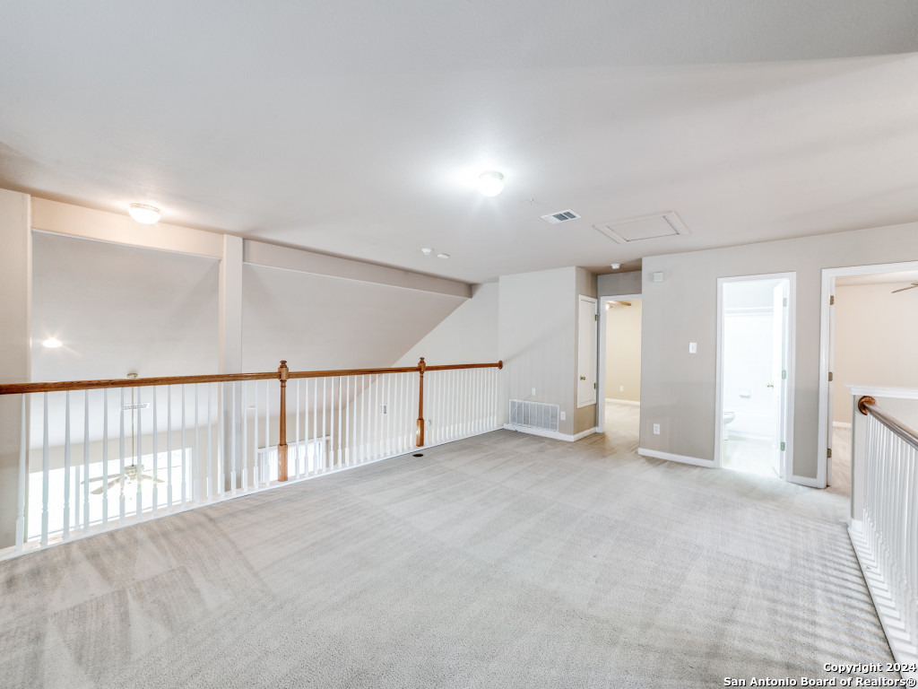 1215 GANTON LN