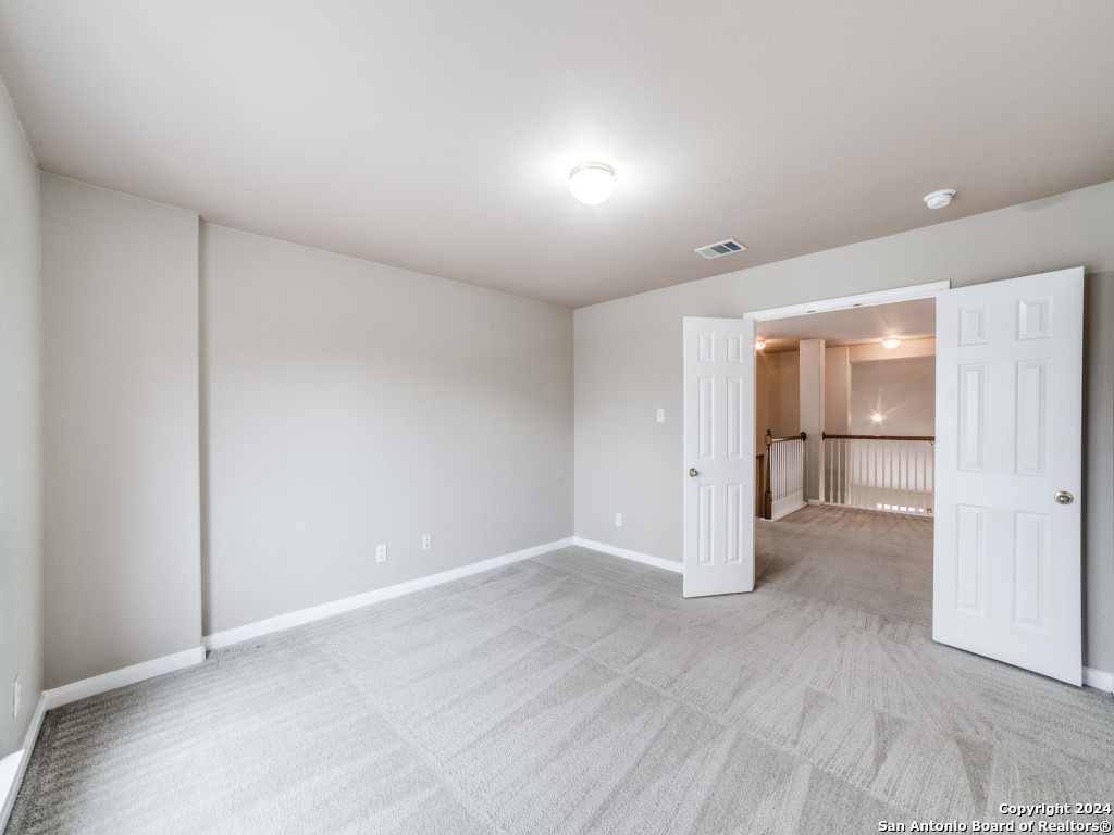 1215 GANTON LN