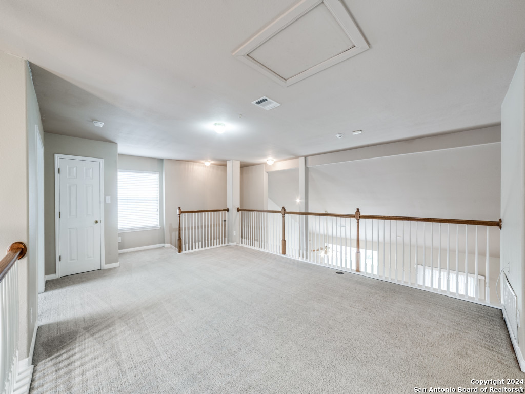 1215 GANTON LN