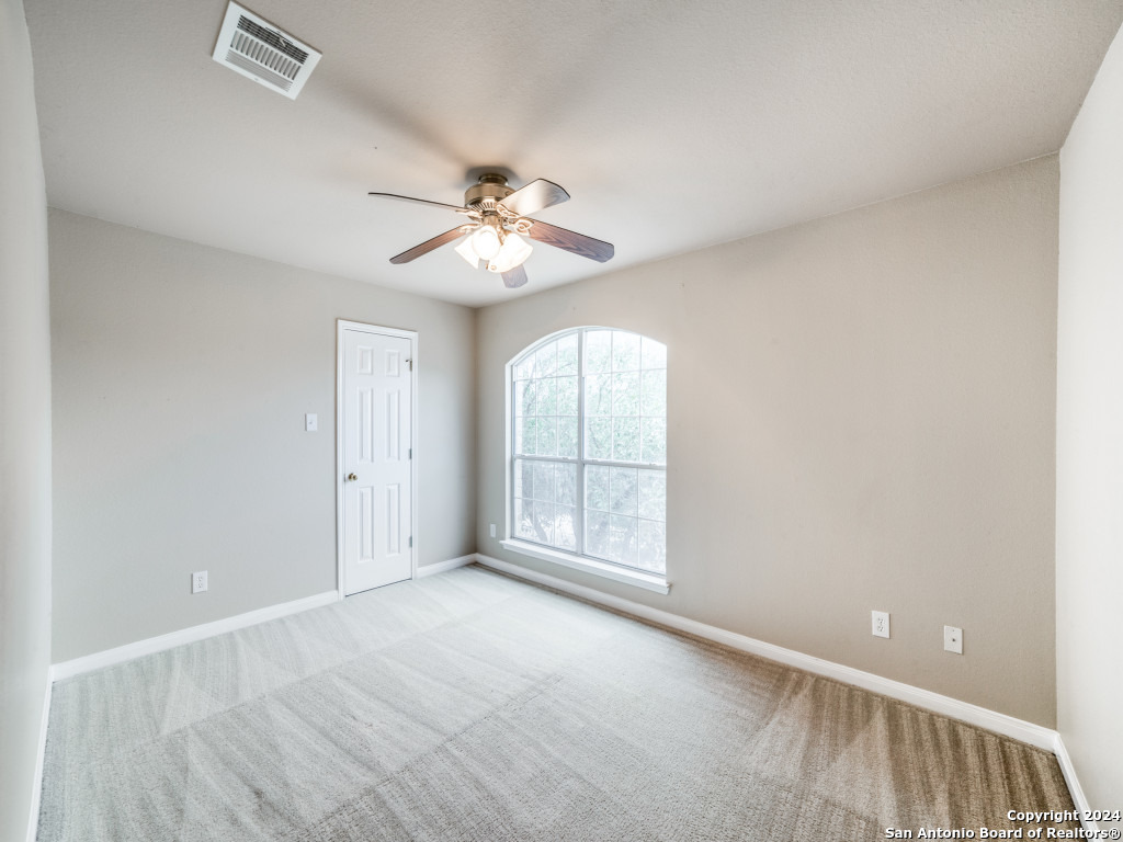 1215 GANTON LN