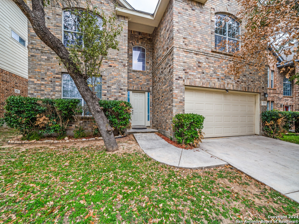 1215 GANTON LN