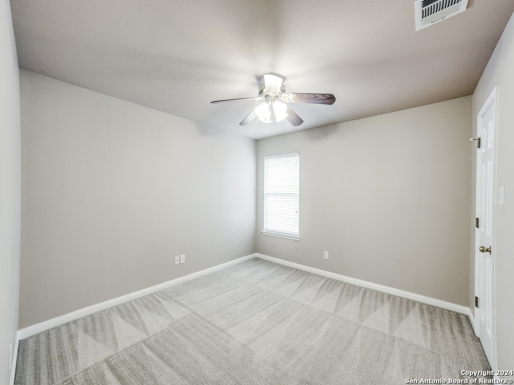 1215 GANTON LN