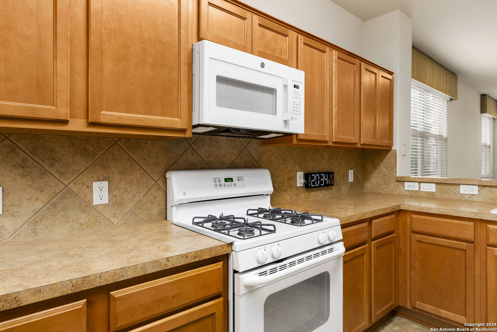4718 SUNRISE BEACH