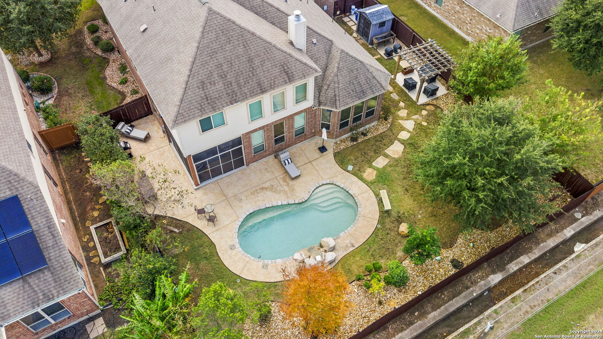 11709 CYPRESS BARN
