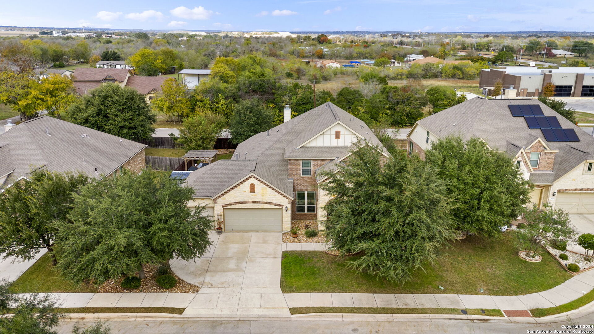 11709 CYPRESS BARN