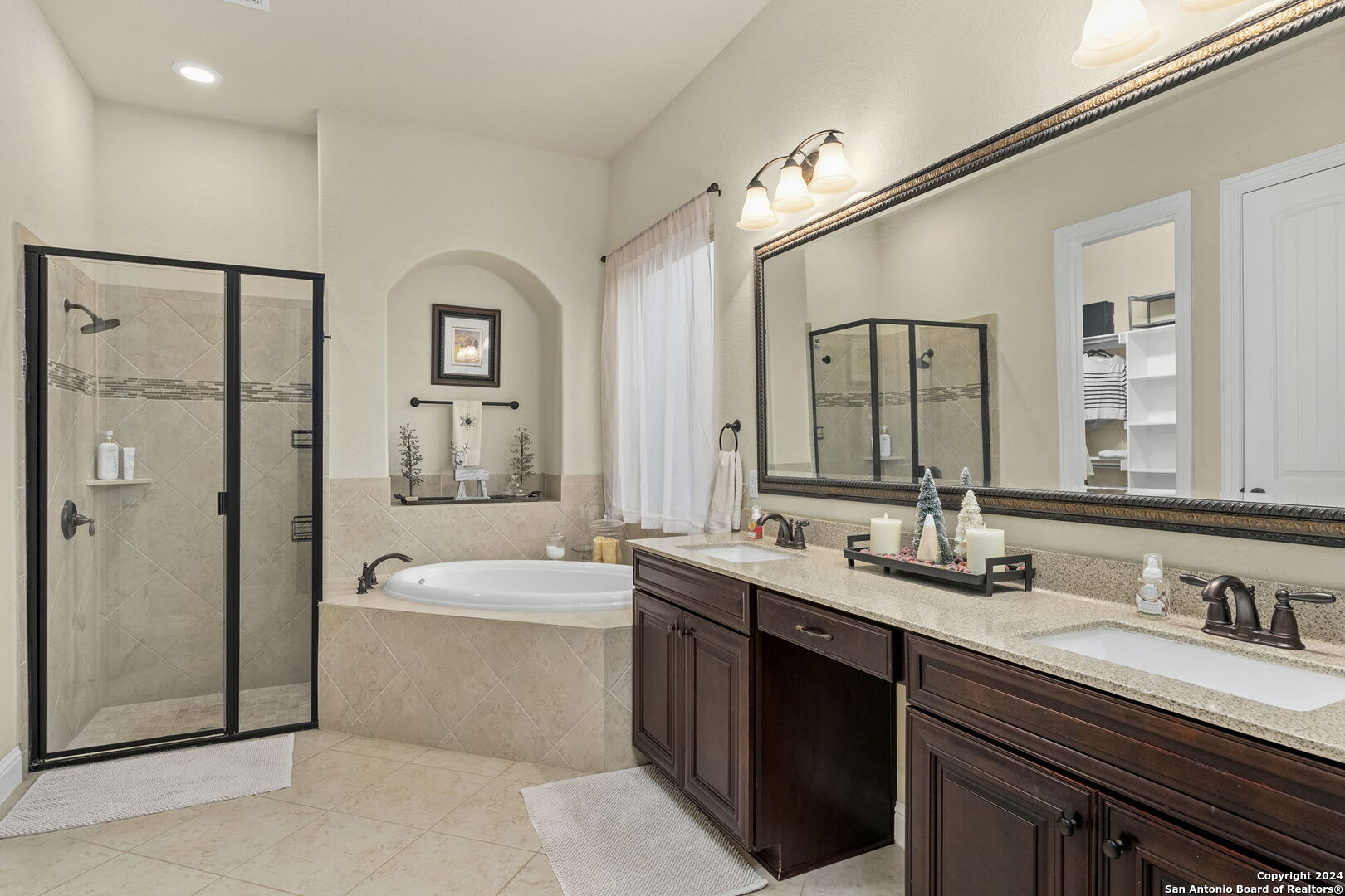 11709 CYPRESS BARN