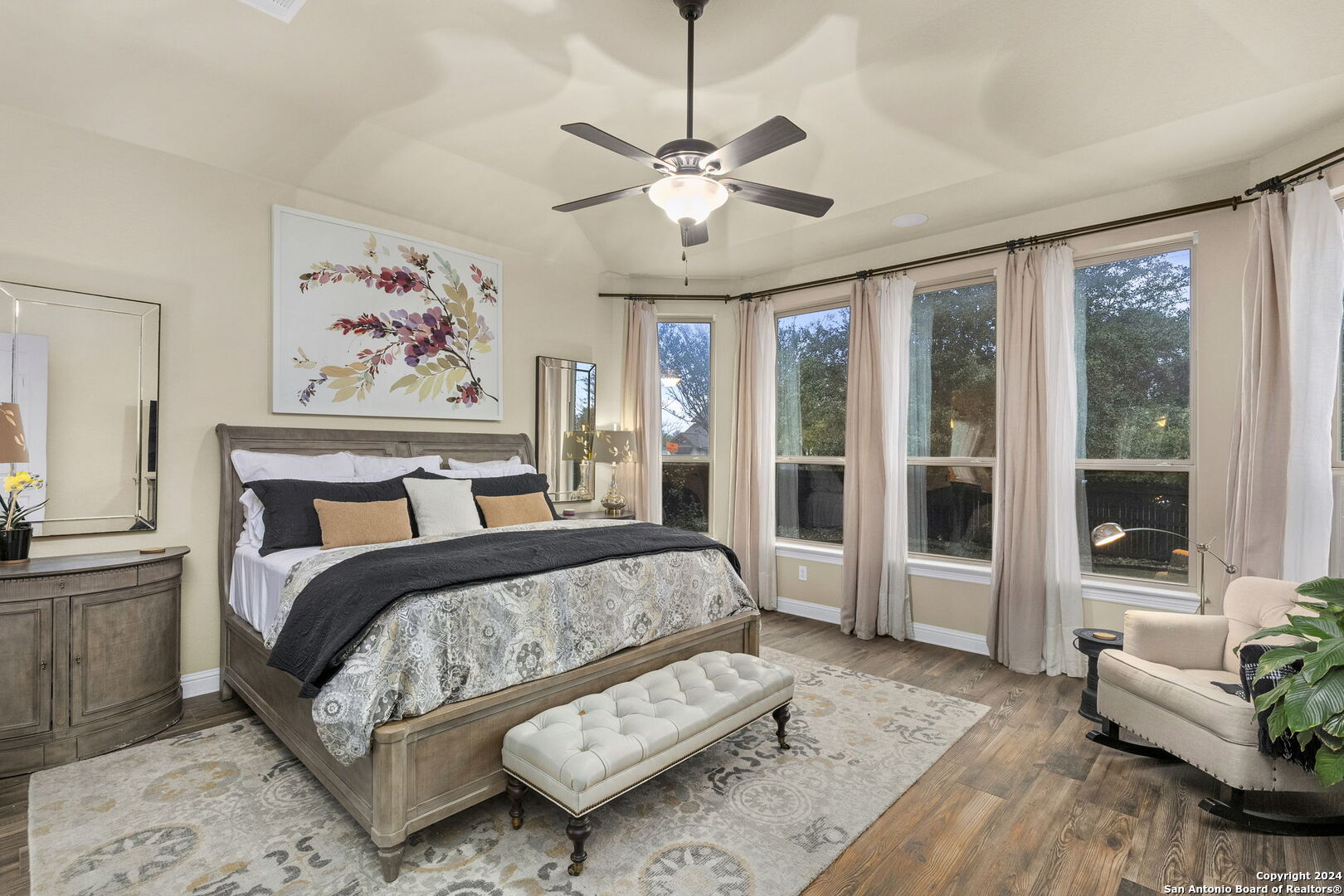 11709 CYPRESS BARN