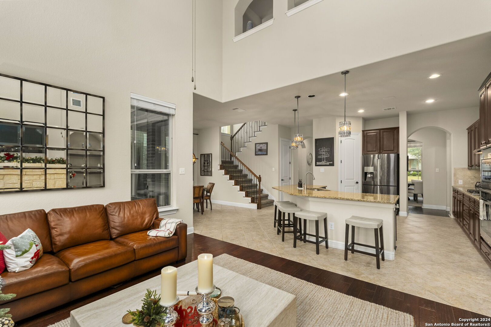 11709 CYPRESS BARN
