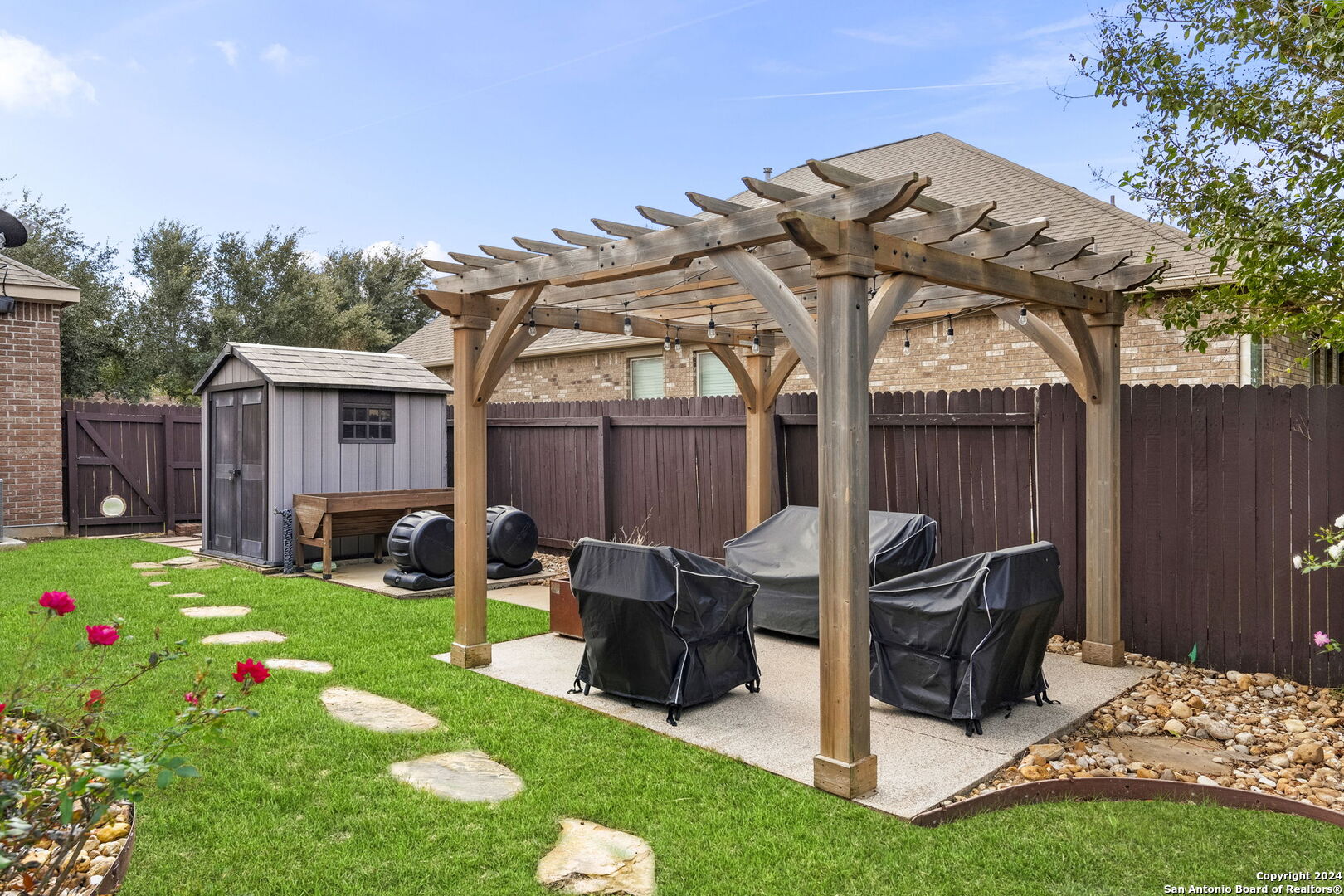 11709 CYPRESS BARN