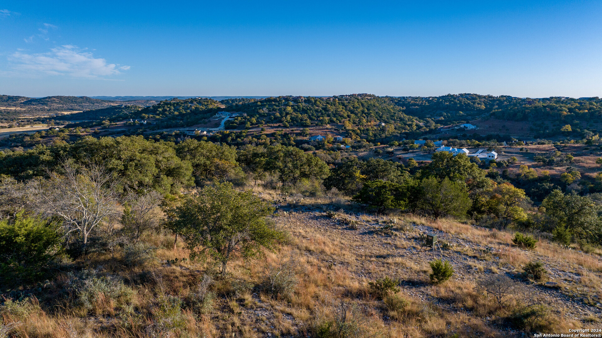 259 Lookout Point N