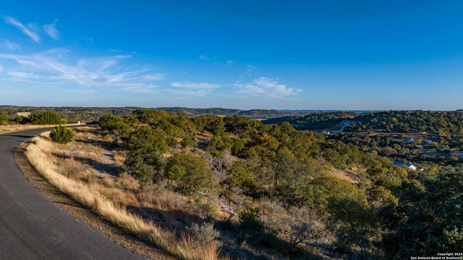 259 Lookout Point N