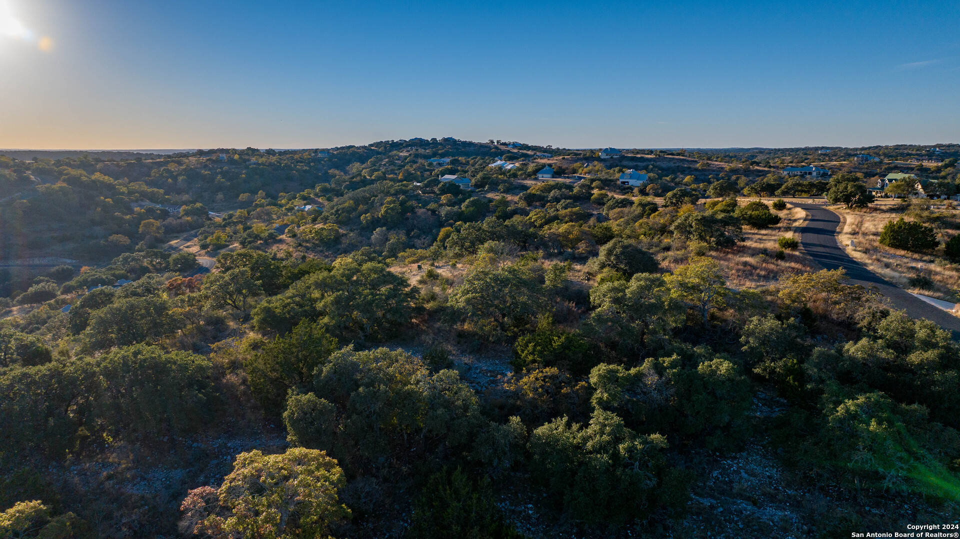 259 Lookout Point N