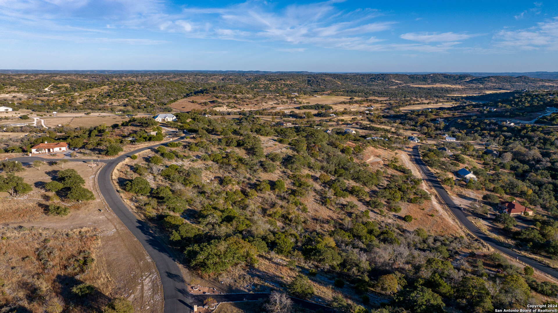 259 Lookout Point N