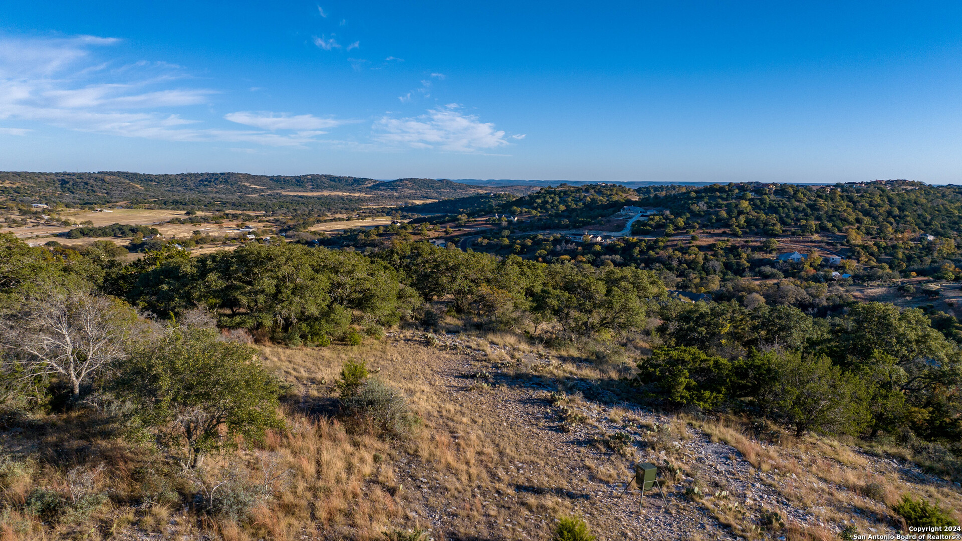 259 Lookout Point N