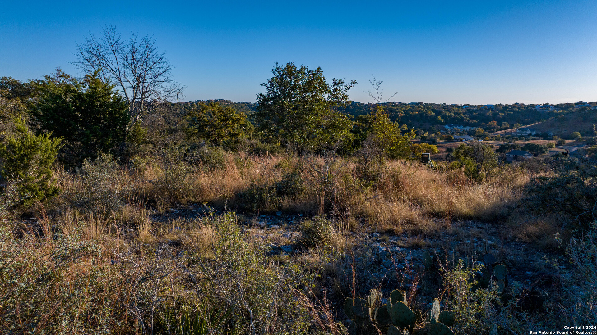 259 Lookout Point N