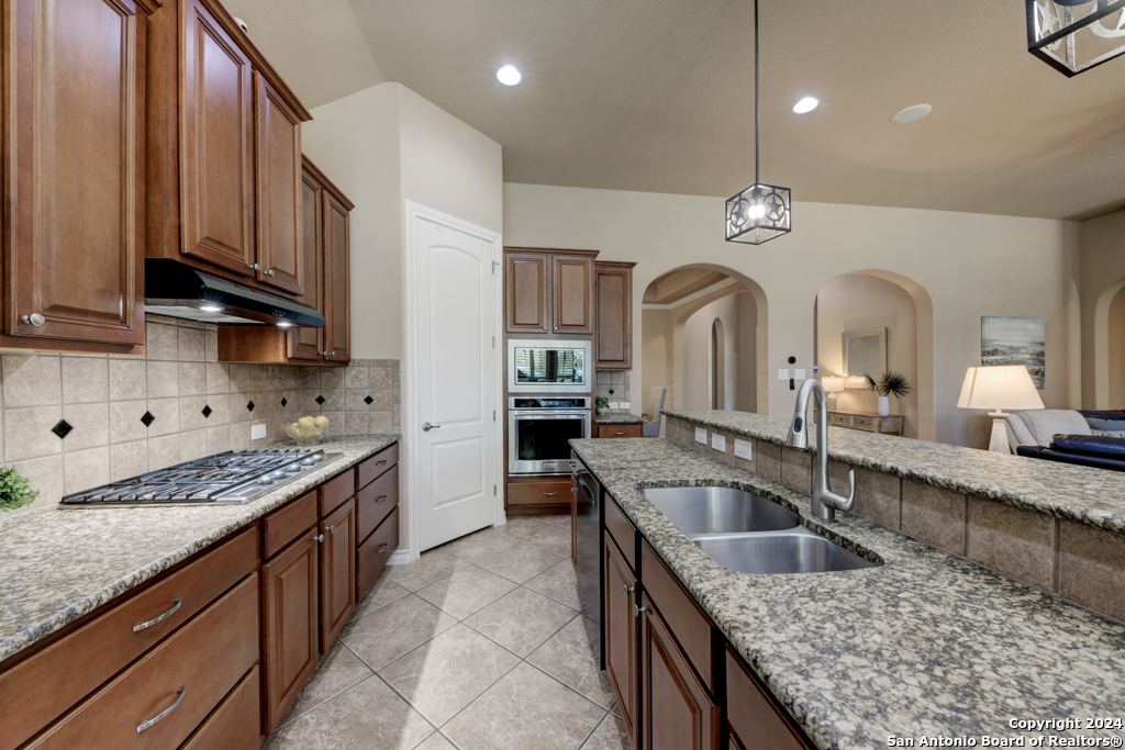 2539 TUSCAN OAKS
