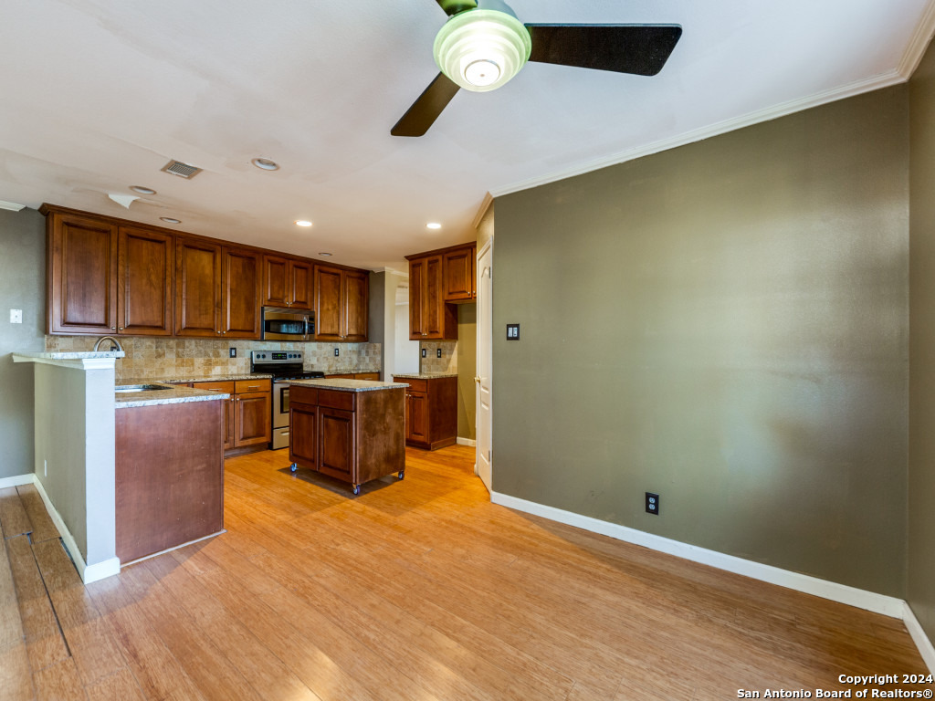 3505 HAMILTON PL