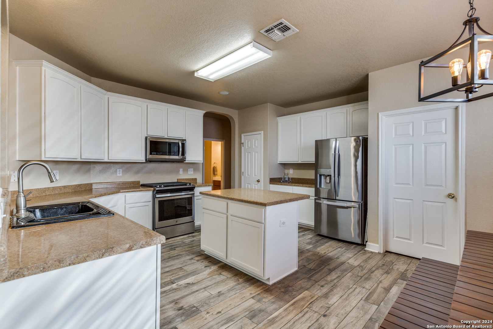 2715 BRIGHTON PARK