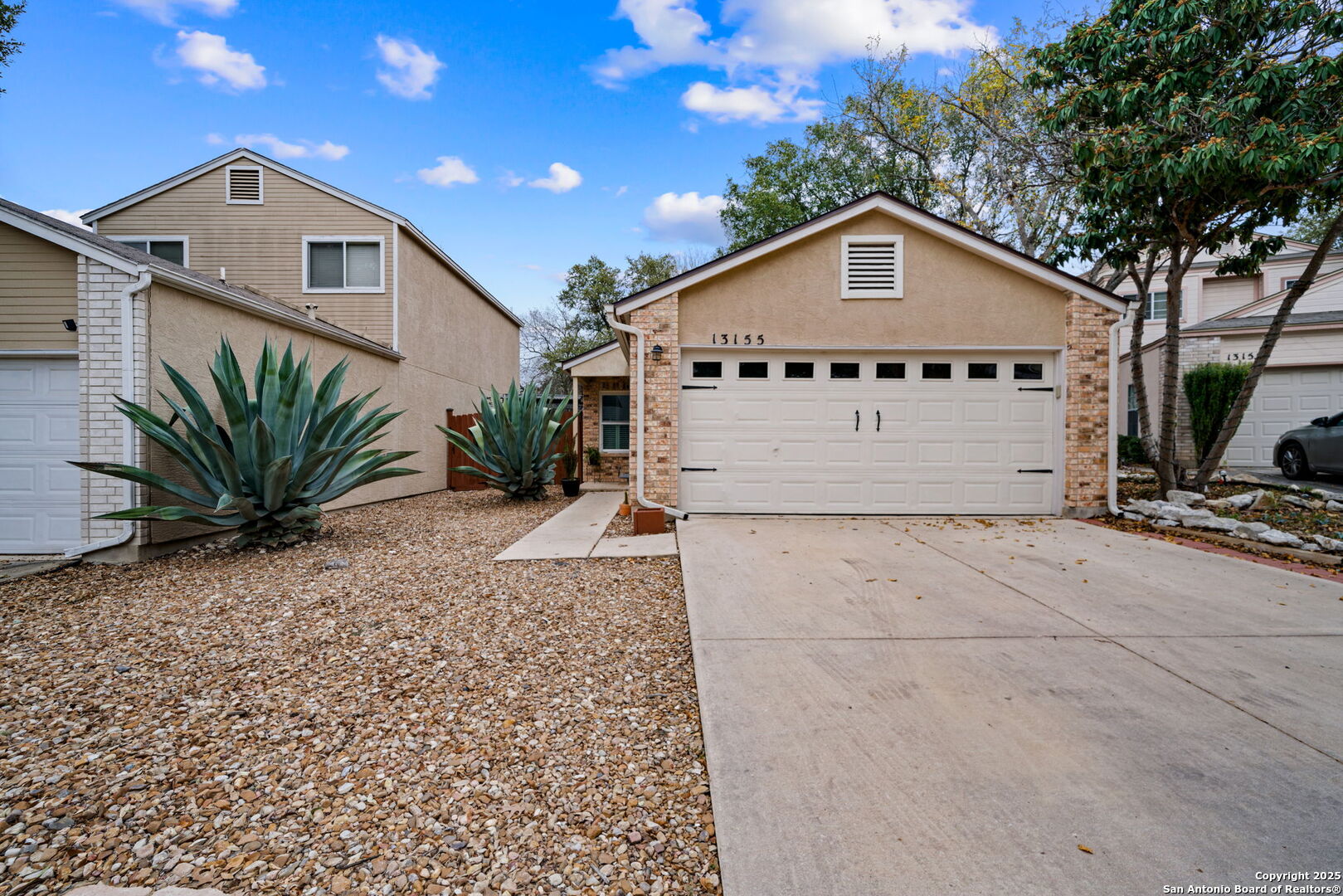 13155 Brook Garden