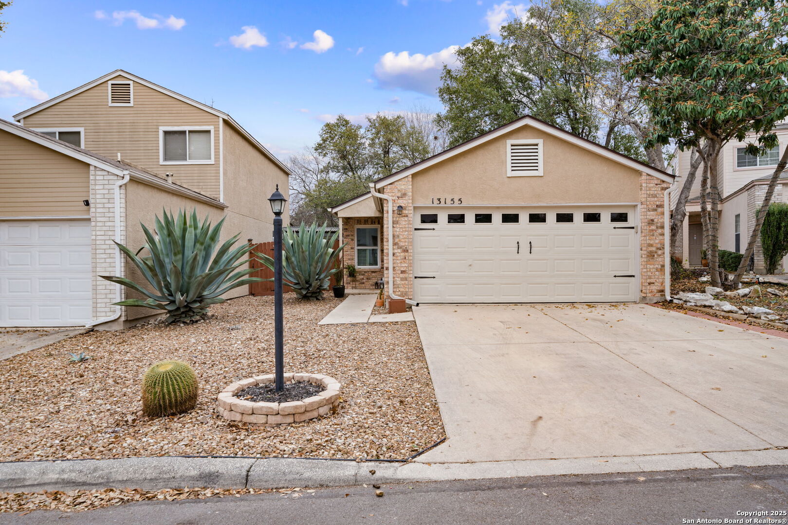 13155 Brook Garden
