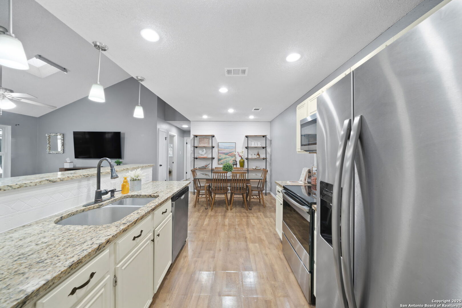 13155 Brook Garden