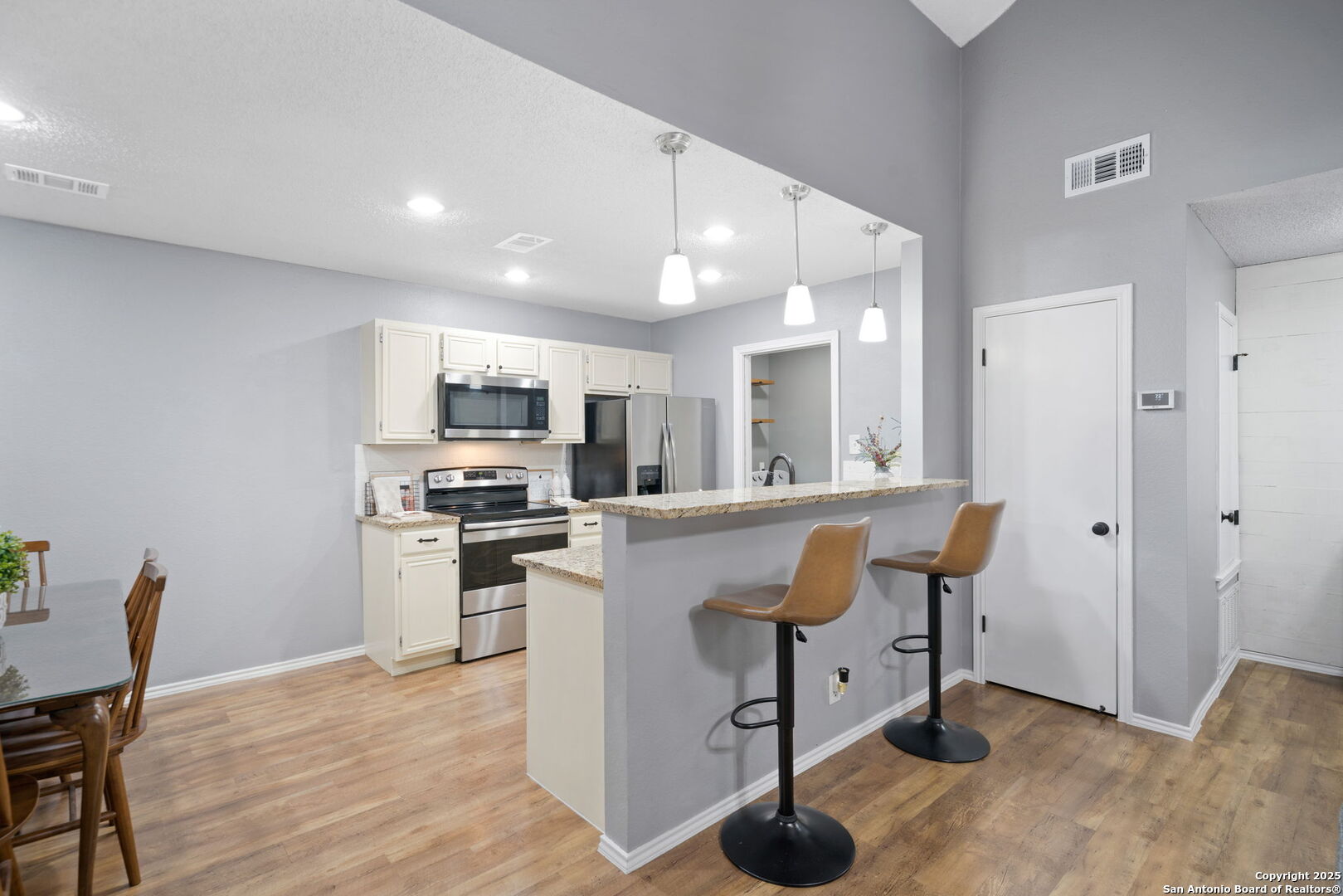 13155 Brook Garden