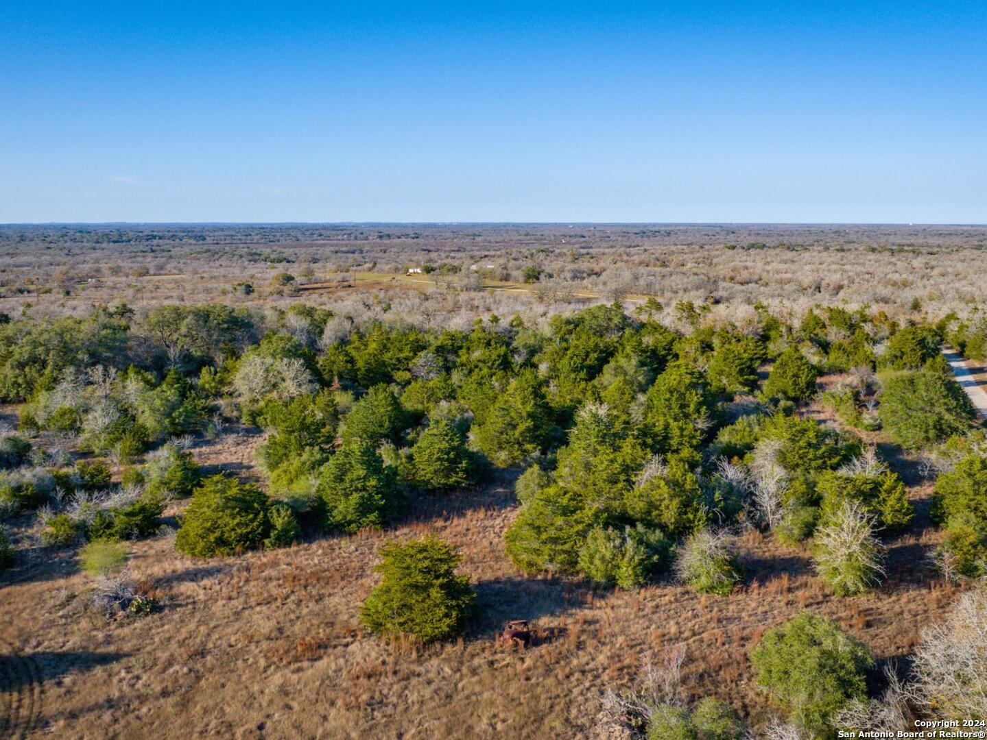 23 +/- ACRES FM 532