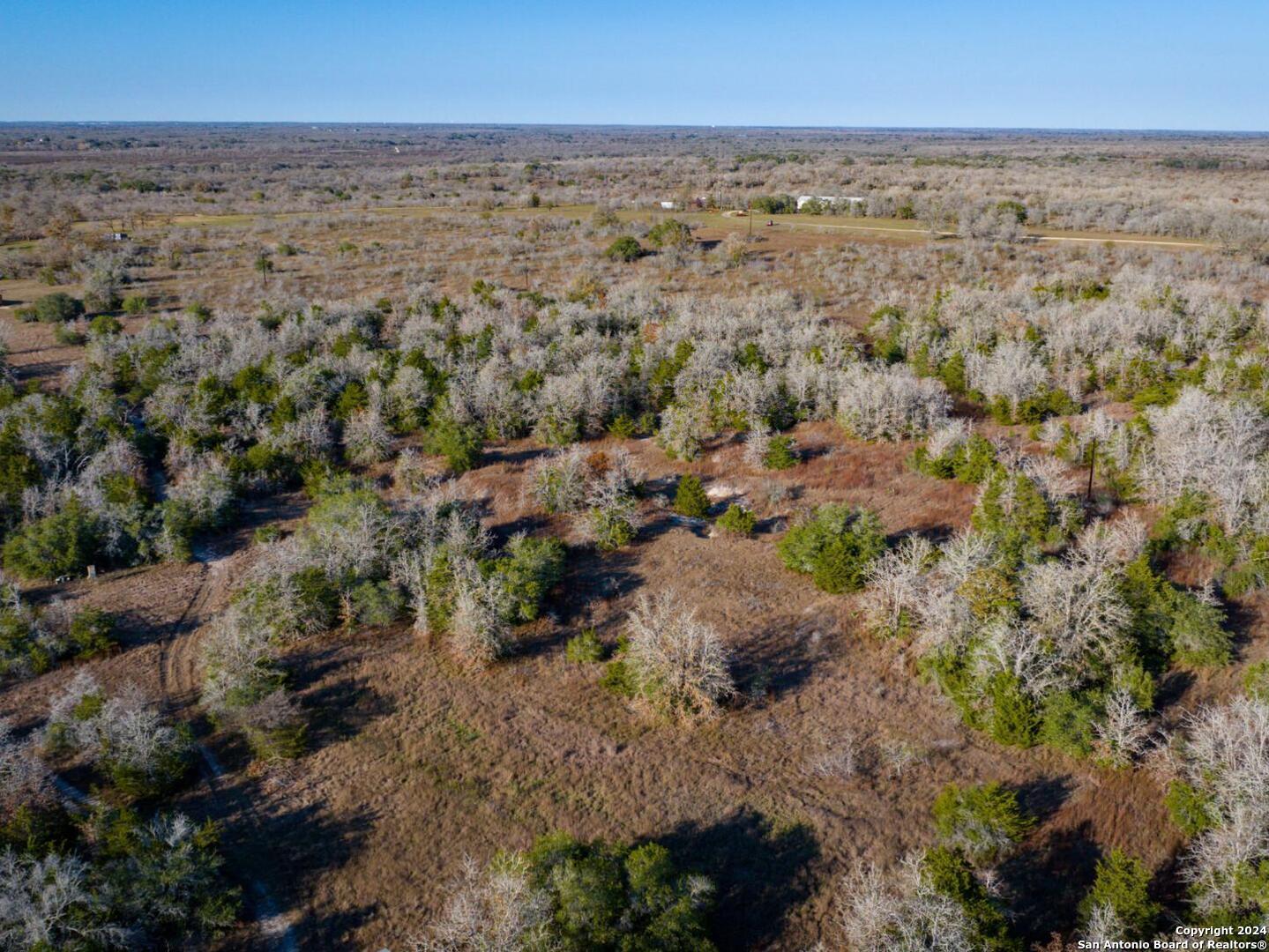 23 +/- ACRES FM 532