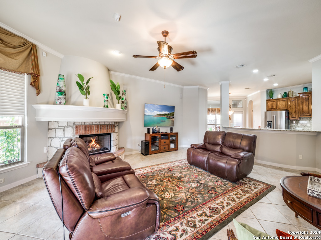 13919 FRENCH OAKS