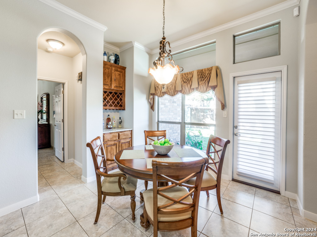13919 FRENCH OAKS