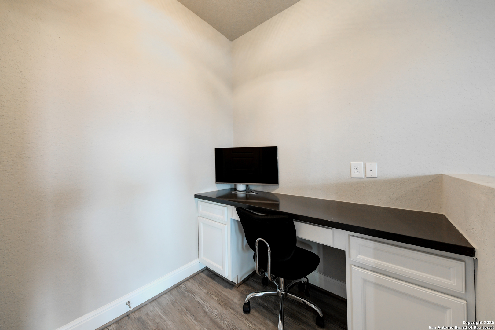 108 CLARENDON