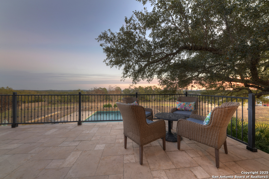7740 Rocking Horse Ln