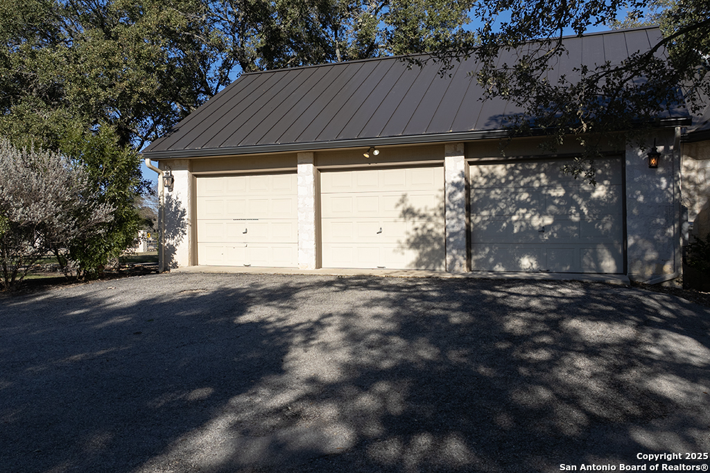 7740 Rocking Horse Ln