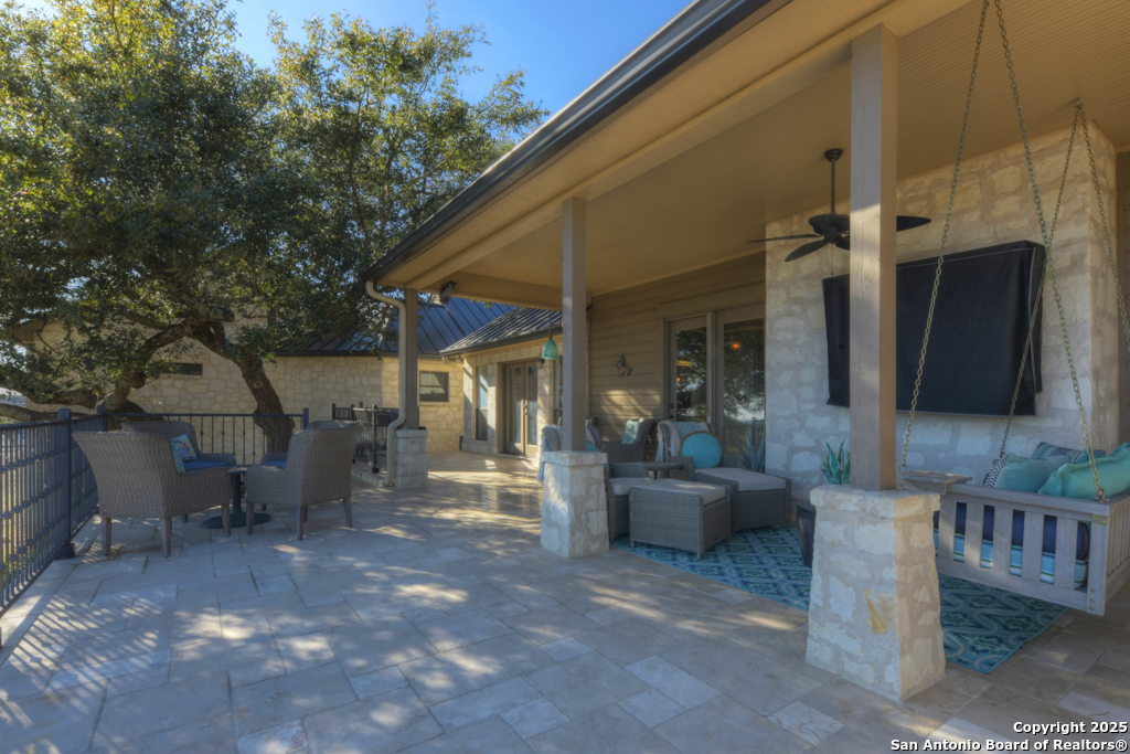 7740 Rocking Horse Ln