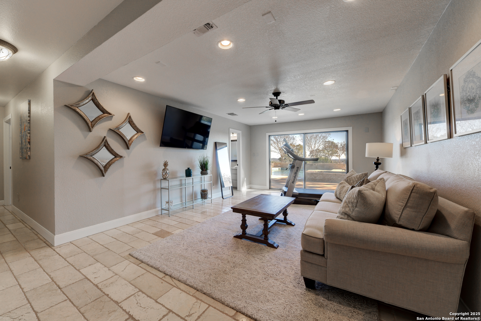 7740 Rocking Horse Ln