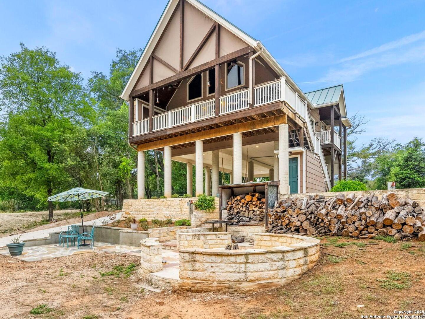 3615 RIVERSIDE DR