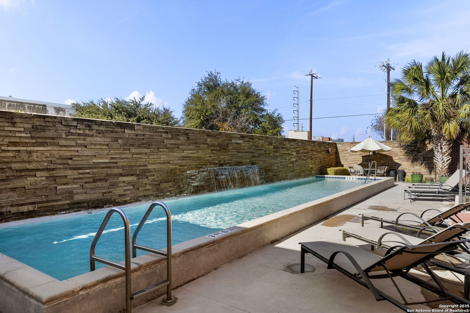 1401 S FLORES ST 309