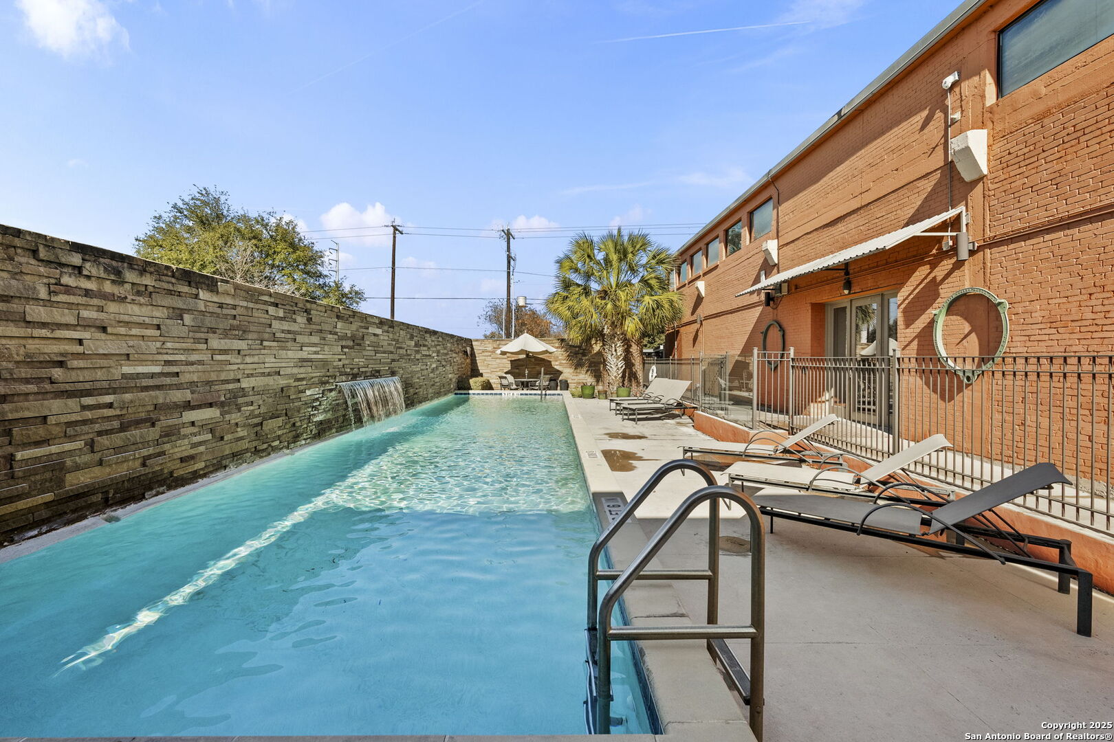 1401 S FLORES ST 309