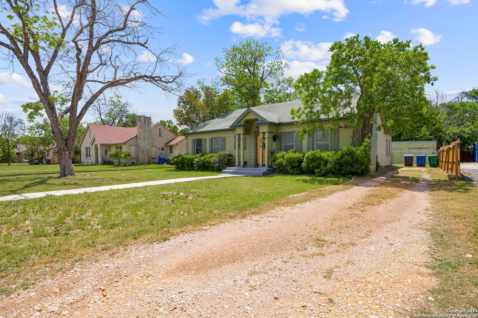 274 HERMINE BLVD