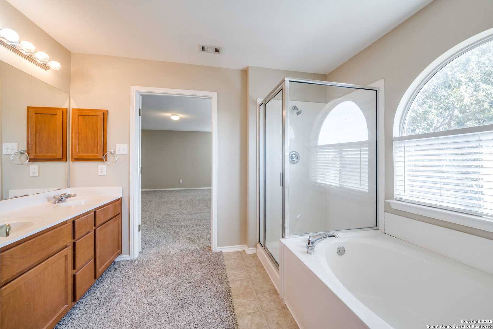 10010 CASPIAN LEDGE
