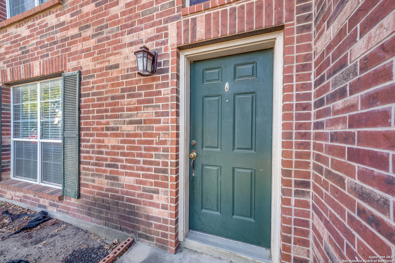 10010 CASPIAN LEDGE