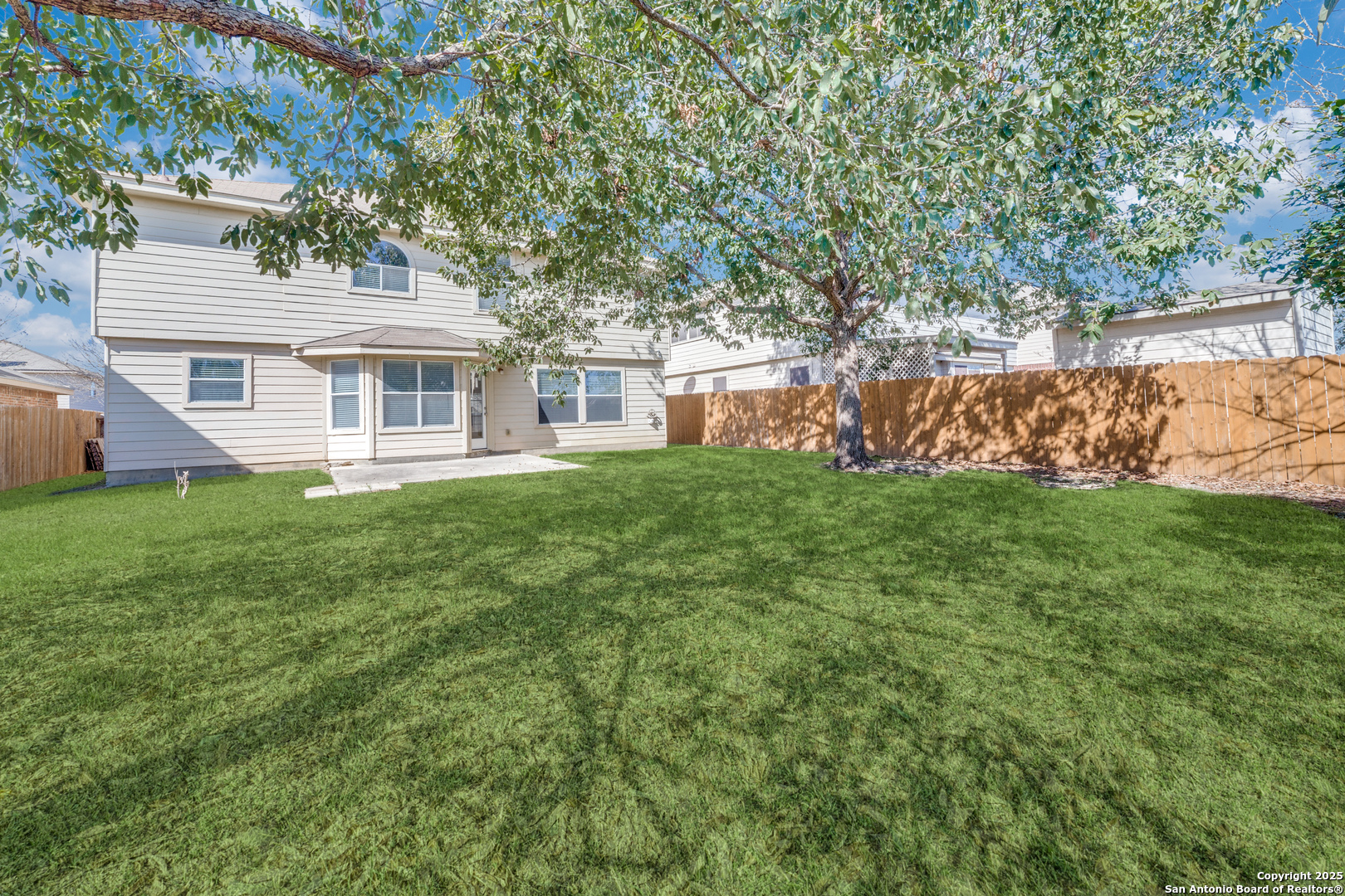 10010 CASPIAN LEDGE